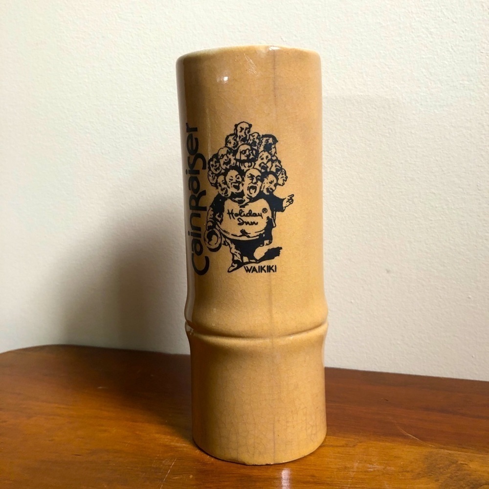 VINTAGE Tiki style CainRaiser Holiday Inn mug
